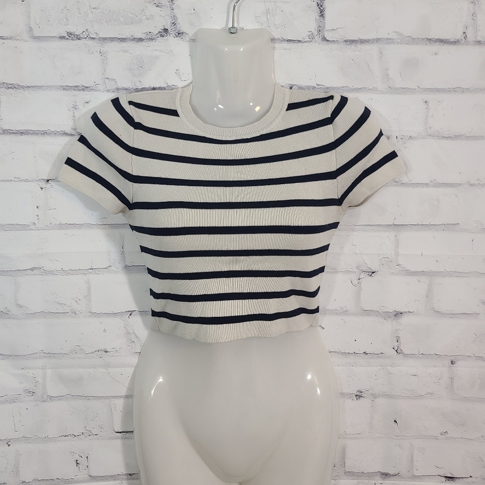 Zara Navy And White Cropped Short Sleeve Ribbed Top Small